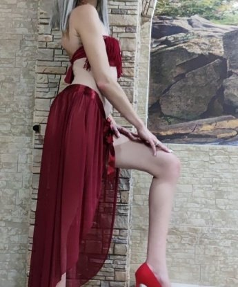 Молодая, горячая и страстная красотка готова исполнить все твои желания. Приглашаю в гости для незабываемого времяпровождения. Обещаю, ты не пожалеешь! 9240, 25 лет